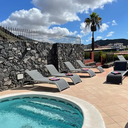 Consuelo - Quiet Location Close To Villa *