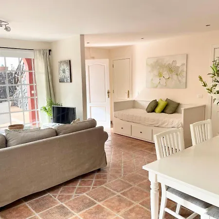 Villa Consuelo - Quiet Location Close To *