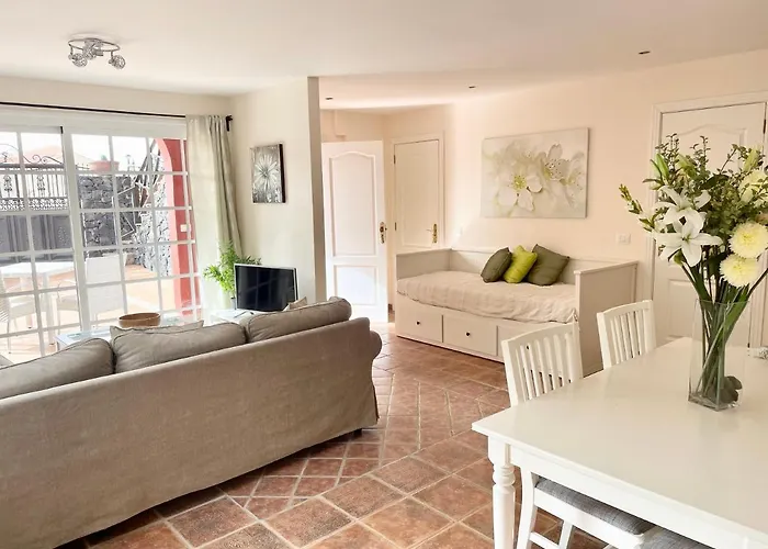 Villa Consuelo - Quiet Location Close To *