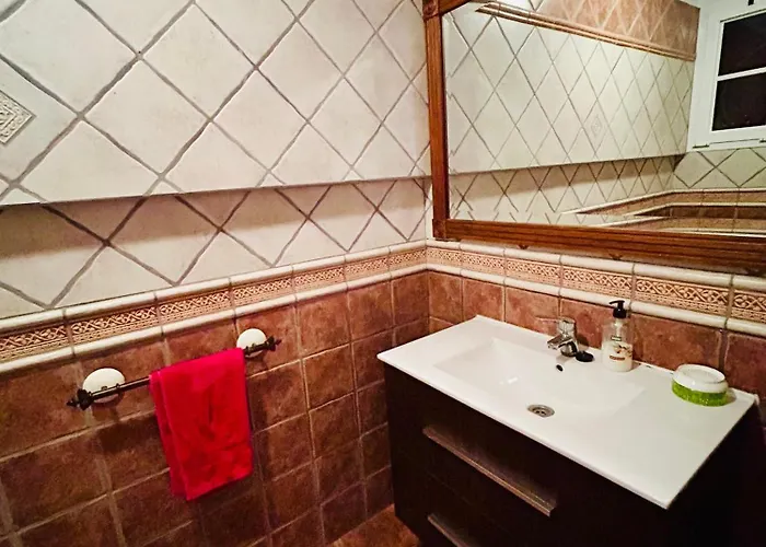 Villa Consuelo - Quiet Location Close To