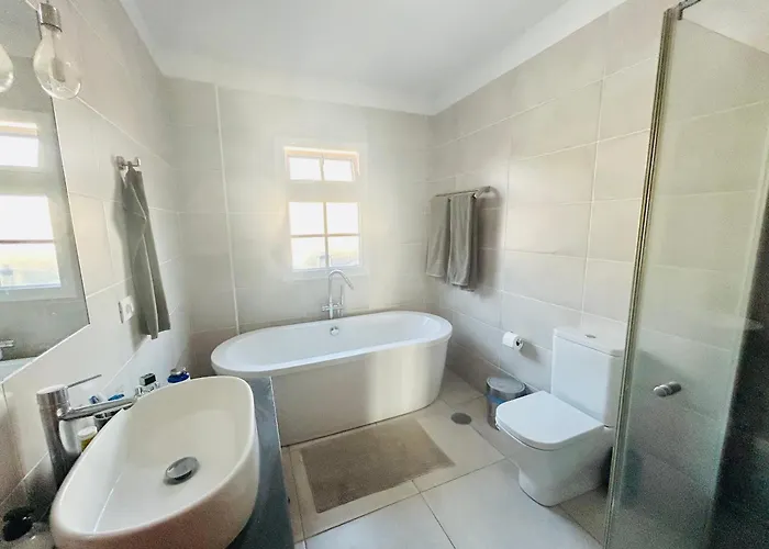 Consuelo - Quiet Location Close To Villa *