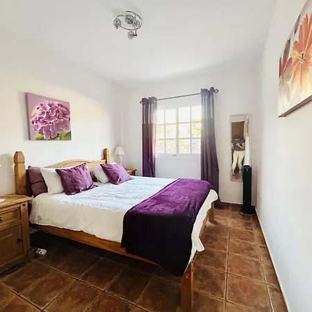 Consuelo - Quiet Location Close To * Buzanada