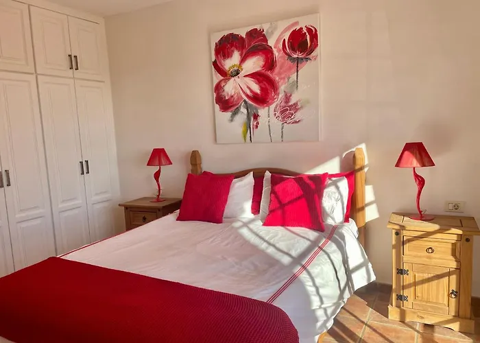 Villa Consuelo - Quiet Location Close To *